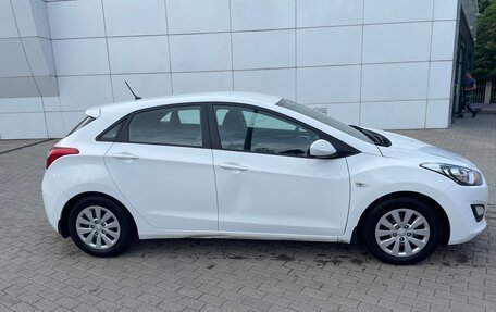 Hyundai i30 II рестайлинг, 2015 год, 950 000 рублей, 2 фотография