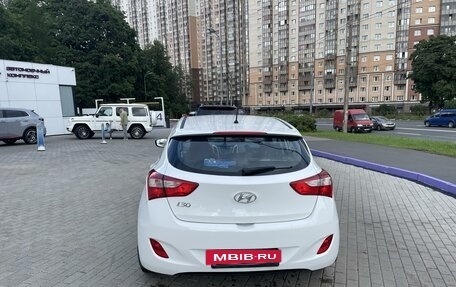 Hyundai i30 II рестайлинг, 2015 год, 950 000 рублей, 3 фотография