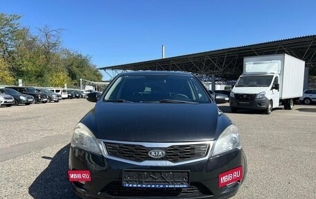 KIA cee'd I рестайлинг, 2011 год, 850 000 рублей, 2 фотография