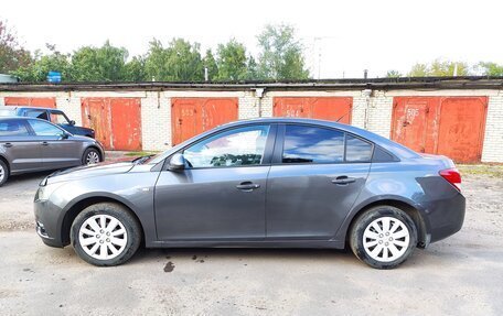 Chevrolet Cruze II, 2011 год, 730 000 рублей, 4 фотография