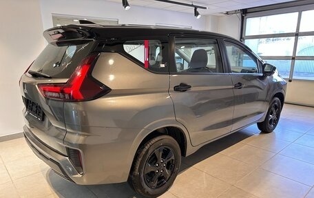 Mitsubishi Xpander, 2024 год, 3 250 000 рублей, 5 фотография