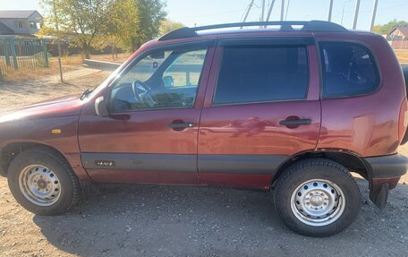 Chevrolet Niva I рестайлинг, 2003 год, 380 000 рублей, 2 фотография