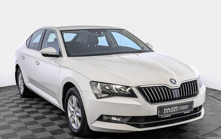 Skoda Superb III рестайлинг, 2017 год, 2 250 000 рублей, 3 фотография