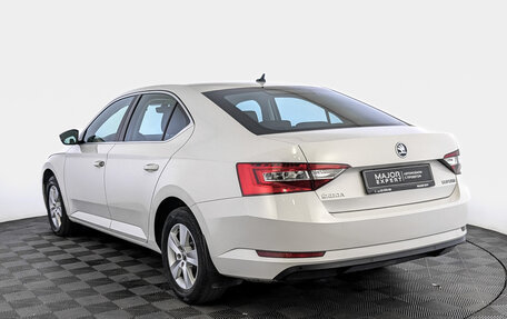 Skoda Superb III рестайлинг, 2017 год, 2 250 000 рублей, 7 фотография