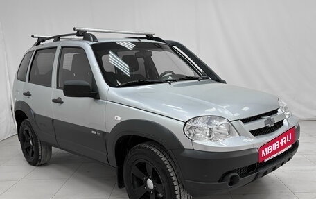 Chevrolet Niva I рестайлинг, 2016 год, 789 000 рублей, 3 фотография