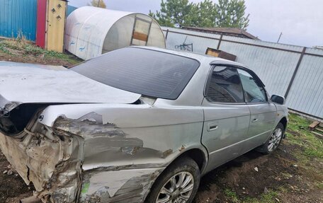 Toyota Vista, 1987 год, 220 000 рублей, 2 фотография