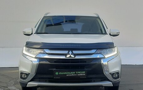 Mitsubishi Outlander III рестайлинг 3, 2015 год, 1 650 000 рублей, 2 фотография