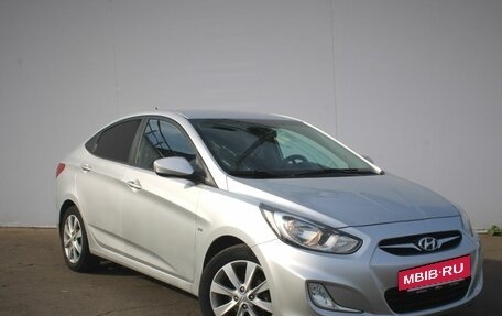 Hyundai Solaris II рестайлинг, 2012 год, 820 000 рублей, 3 фотография