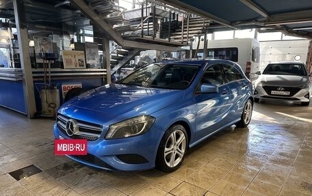 Mercedes-Benz A-Класс, 2013 год, 1 490 000 рублей, 2 фотография