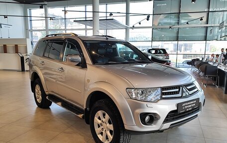 Mitsubishi Pajero Sport II рестайлинг, 2014 год, 2 200 000 рублей, 3 фотография