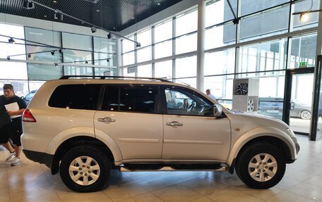 Mitsubishi Pajero Sport II рестайлинг, 2014 год, 2 200 000 рублей, 4 фотография