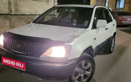 Toyota Harrier, 1998 год, 950 000 рублей, 1 фотография