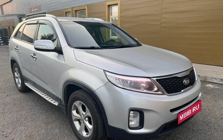 KIA Sorento II рестайлинг, 2017 год, 1 999 000 рублей, 4 фотография