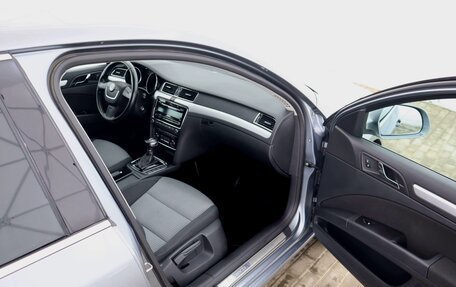 Skoda Superb III рестайлинг, 2012 год, 1 150 000 рублей, 13 фотография