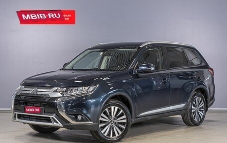 Mitsubishi Outlander III рестайлинг 3, 2019 год, 2 309 300 рублей, 1 фотография