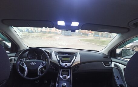 Hyundai Elantra V, 2011 год, 940 000 рублей, 3 фотография