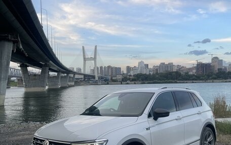 Volkswagen Tiguan II, 2017 год, 2 550 000 рублей, 2 фотография