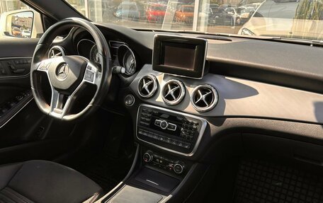 Mercedes-Benz GLA, 2015 год, 2 490 000 рублей, 13 фотография