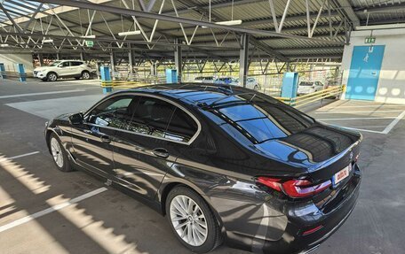 BMW 5 серия, 2021 год, 6 100 000 рублей, 6 фотография