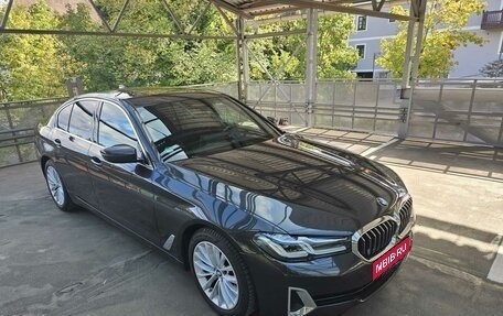 BMW 5 серия, 2021 год, 6 100 000 рублей, 2 фотография