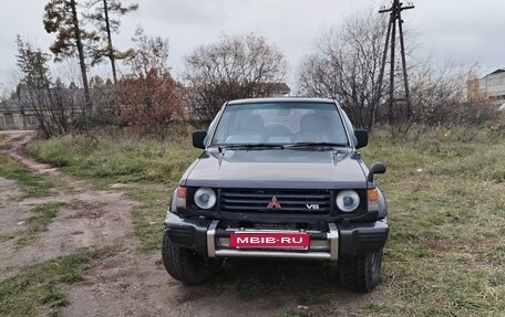 Mitsubishi Pajero III рестайлинг, 1994 год, 710 000 рублей, 8 фотография