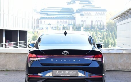 Hyundai Elantra, 2021 год, 1 800 000 рублей, 6 фотография