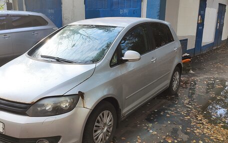 Volkswagen Golf VI, 2009 год, 400 000 рублей, 2 фотография