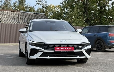 Hyundai Elantra, 2023 год, 2 450 000 рублей, 1 фотография