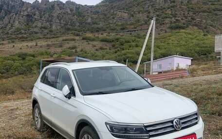 Volkswagen Tiguan II, 2016 год, 2 950 000 рублей, 2 фотография