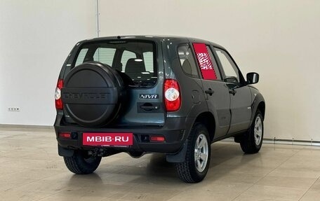 Chevrolet Niva I рестайлинг, 2013 год, 585 000 рублей, 6 фотография