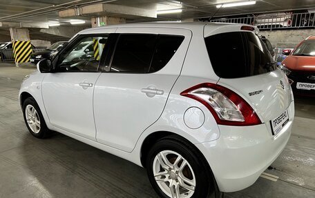 Suzuki Swift IV, 2011 год, 990 000 рублей, 7 фотография