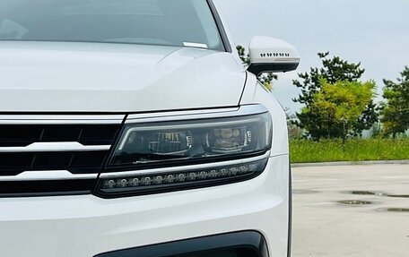 Volkswagen Tiguan II, 2021 год, 2 720 000 рублей, 5 фотография