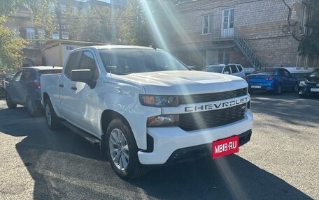 Chevrolet Silverado, 2020 год, 4 750 000 рублей, 2 фотография