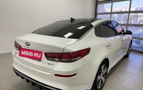 KIA Optima IV, 2018 год, 2 300 000 рублей, 5 фотография