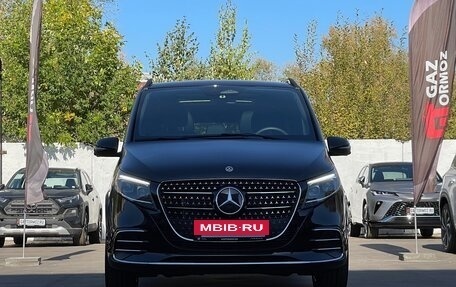 Mercedes-Benz V-Класс, 2024 год, 16 000 000 рублей, 2 фотография