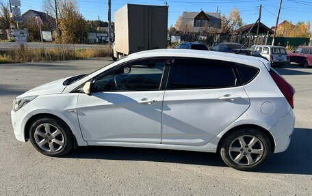 Hyundai Solaris II рестайлинг, 2015 год, 810 000 рублей, 1 фотография