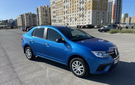 Renault Logan II, 2018 год, 1 235 000 рублей, 1 фотография