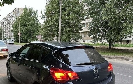 Opel Astra J, 2011 год, 1 070 000 рублей, 5 фотография