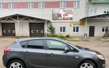 Opel Astra J, 2011 год, 620 000 рублей, 11 фотография