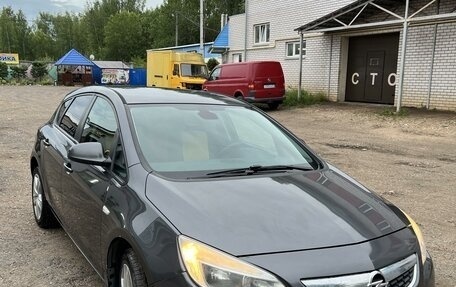 Opel Astra J, 2011 год, 620 000 рублей, 12 фотография