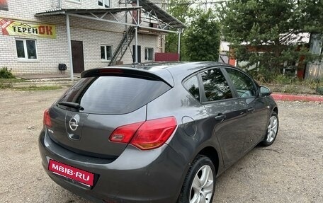 Opel Astra J, 2011 год, 620 000 рублей, 9 фотография