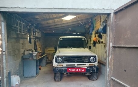 Daihatsu Rocky, 1991 год, 300 000 рублей, 3 фотография