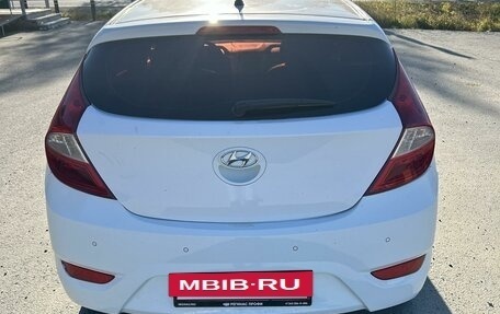 Hyundai Solaris II рестайлинг, 2015 год, 810 000 рублей, 4 фотография