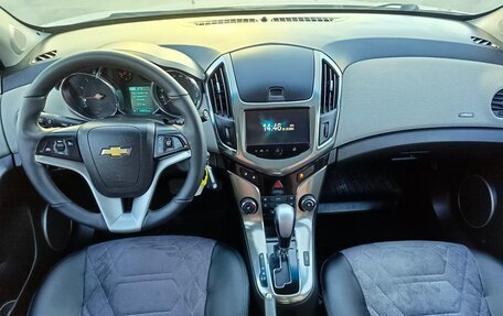 Chevrolet Cruze II, 2013 год, 999 000 рублей, 17 фотография