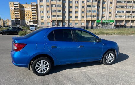 Renault Logan II, 2018 год, 1 235 000 рублей, 3 фотография