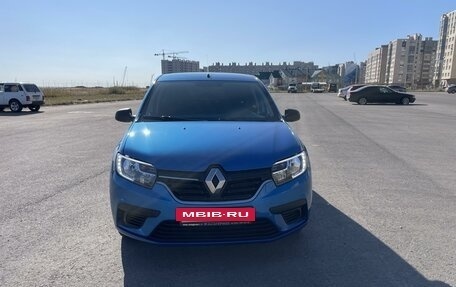 Renault Logan II, 2018 год, 1 235 000 рублей, 10 фотография