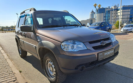 Chevrolet Niva I рестайлинг, 2018 год, 836 000 рублей, 3 фотография