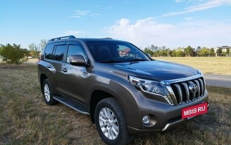 Toyota Land Cruiser Prado 150 рестайлинг 2, 2015 год, 4 700 000 рублей, 3 фотография