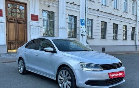 Volkswagen Jetta VI, 2013 год, 1 150 000 рублей, 3 фотография