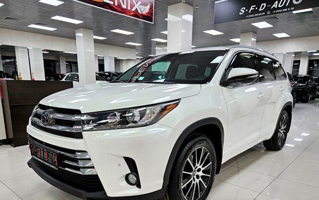 Toyota Highlander III, 2019 год, 4 545 000 рублей, 3 фотография